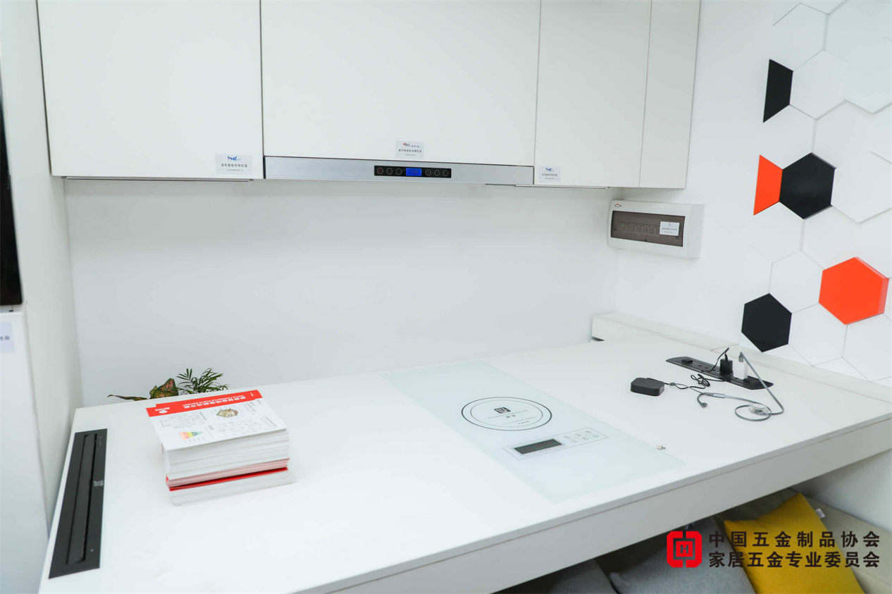 箱體五金 蜜桃AV网址大全